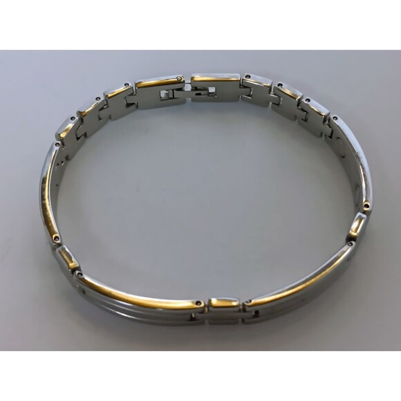 Unisex Silvertone Magnetic Therapy Bracelet 8 in - Picture 4 of 9